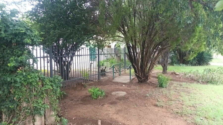 4 Bedroom Property for Sale in Hennenman Free State